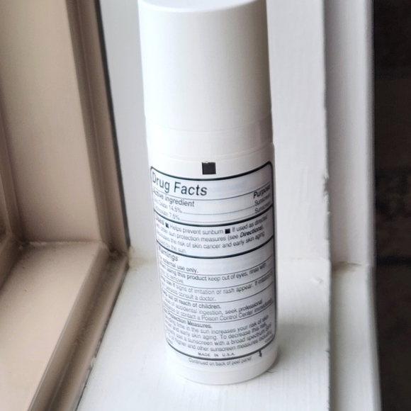 NWOB CLARITY RX SKIN DEFENSE ENVIRONMENTAL PROTECTION SPF 50 - Picture 10 of 11